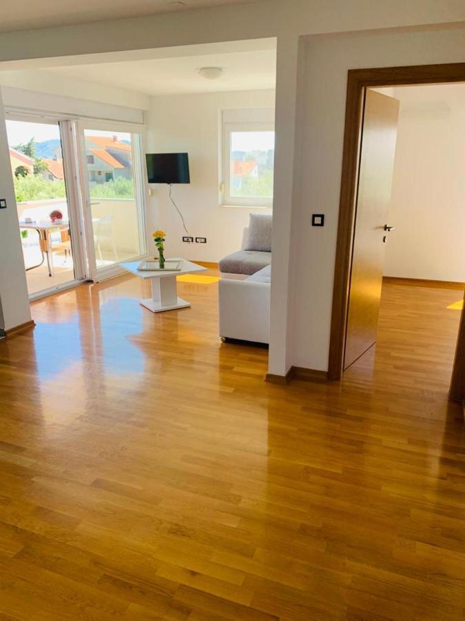 Apartments Nika Sukosan Ngoại thất bức ảnh