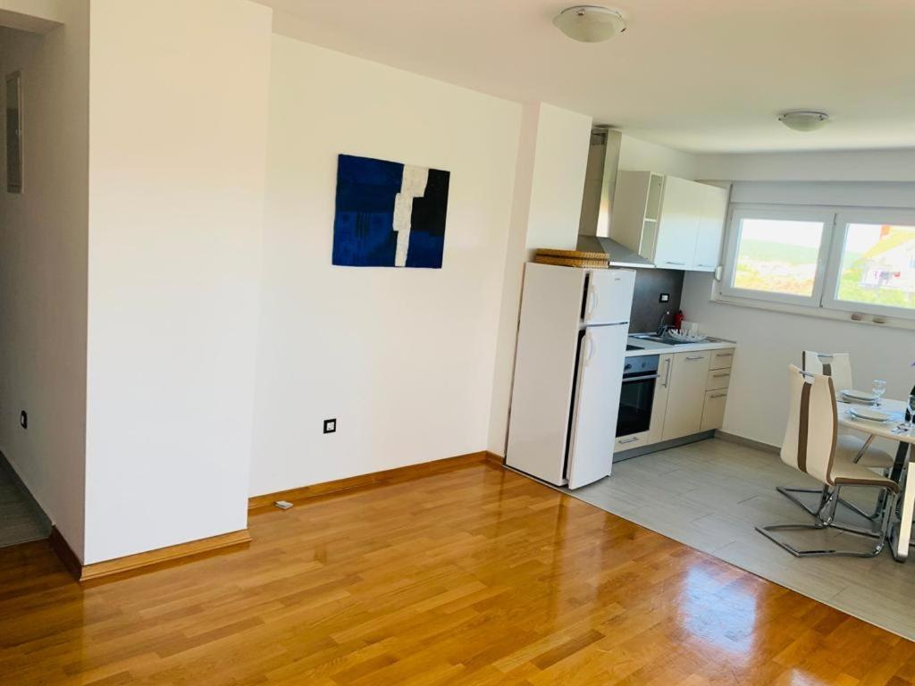 Apartments Nika Sukosan Ngoại thất bức ảnh