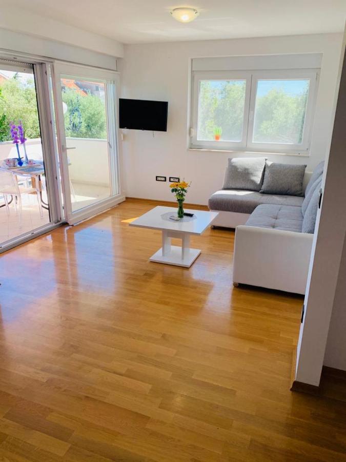 Apartments Nika Sukosan Ngoại thất bức ảnh