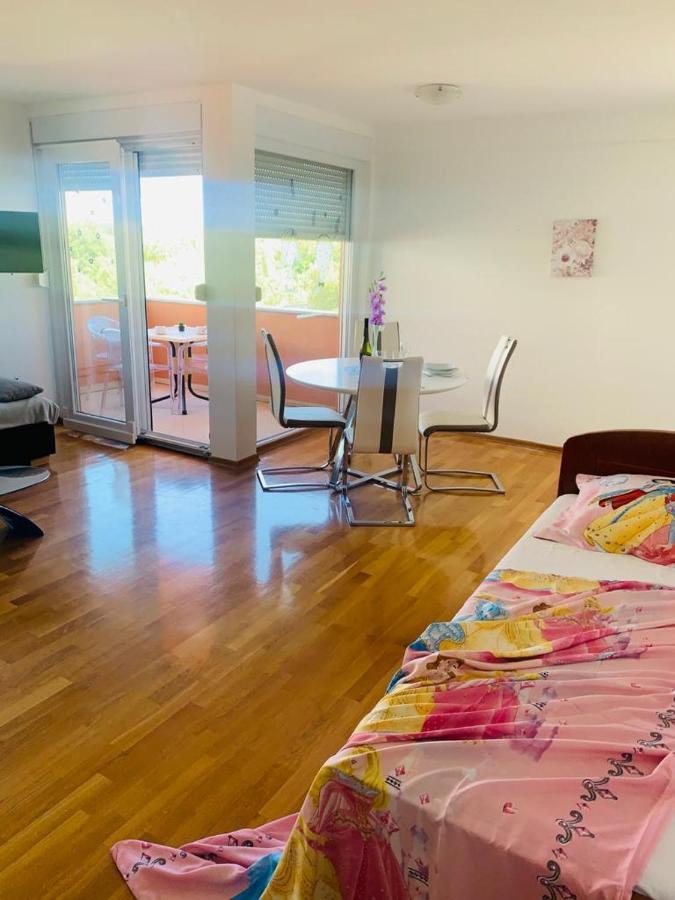 Apartments Nika Sukosan Ngoại thất bức ảnh