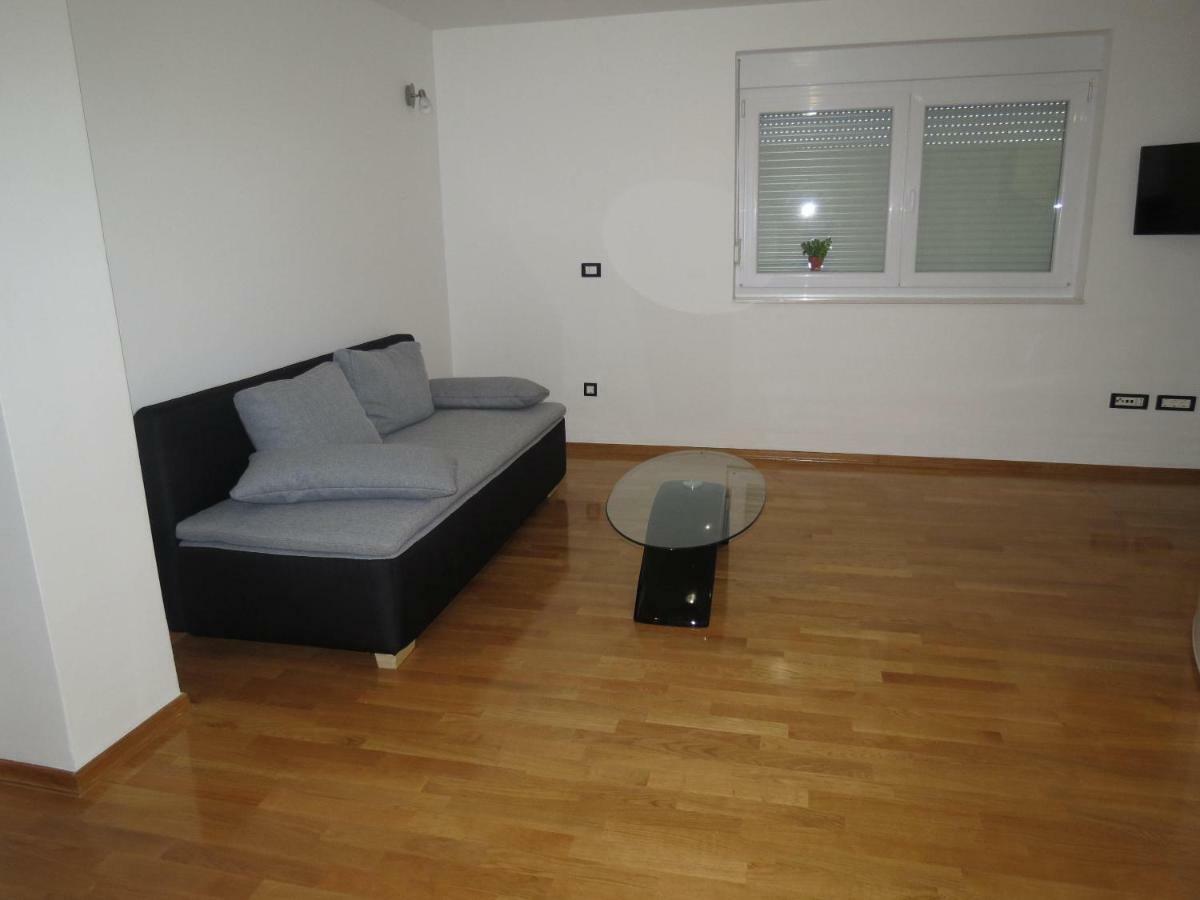 Apartments Nika Sukosan Ngoại thất bức ảnh